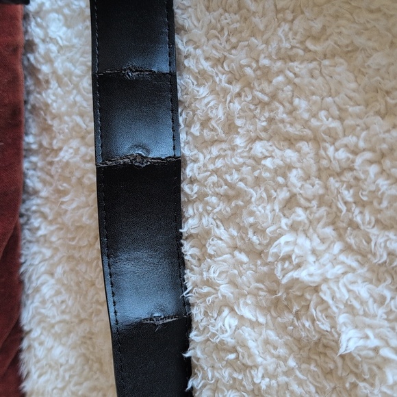 Salvatore Ferragamo Black Leather Belt with Gold Double Gancini Buckle - Picture 7 of 11